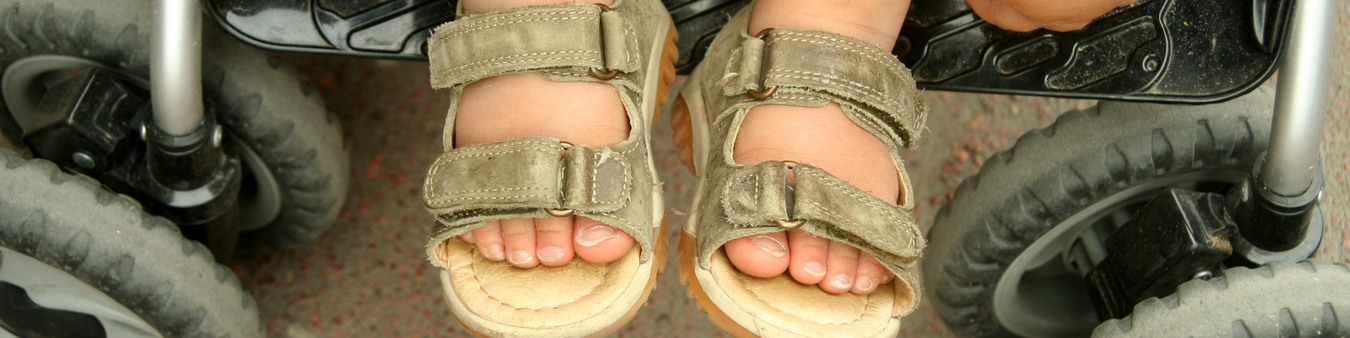 Souliers d'eau et sandales pour enfants||Youth's Water shoes & Sandals