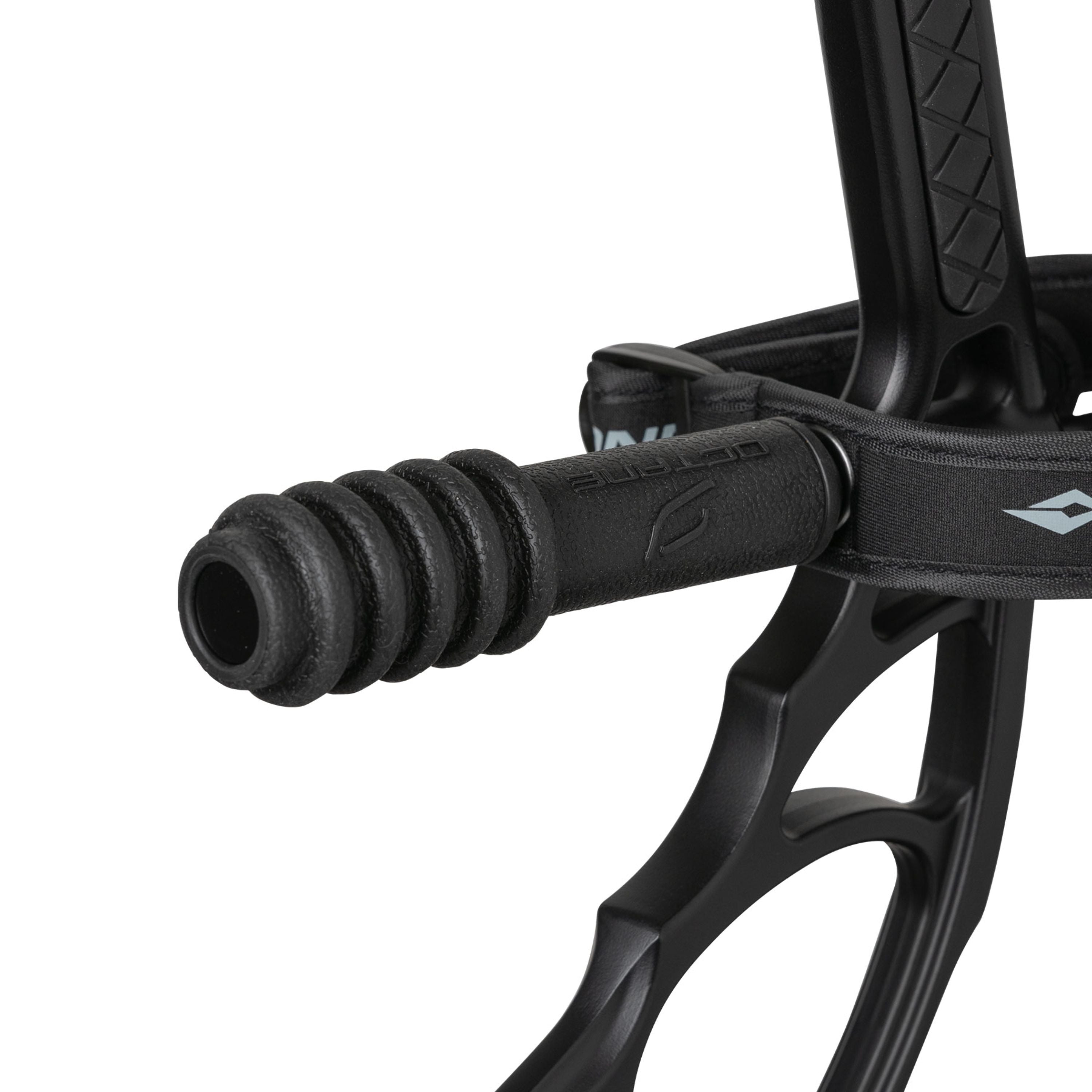 “Edge XT” compound bow - MO breakup country